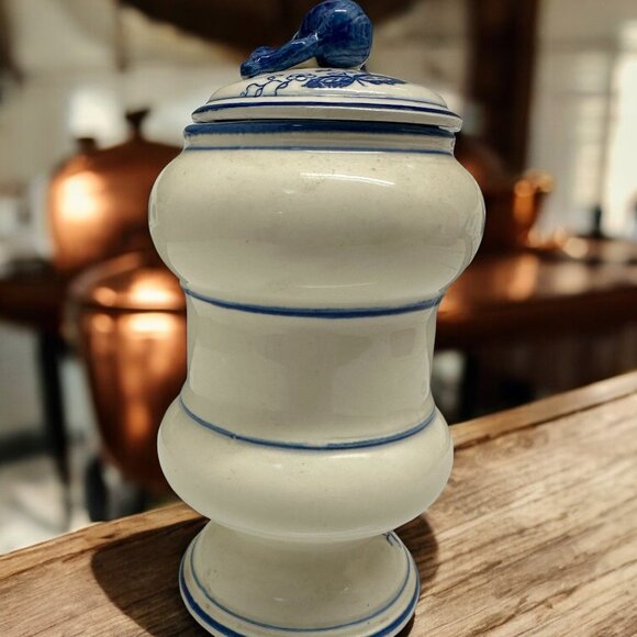 Blue Onion Vintage Tea Cannister/Good Used Condition - Picture 10 of 11